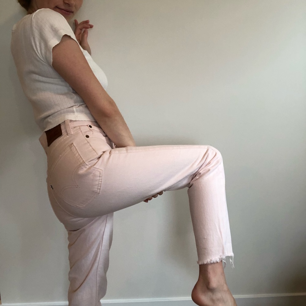 PINK Levi’s Wedgie Jeans